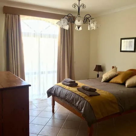 Apartamento The Heights 2 Bedroom *